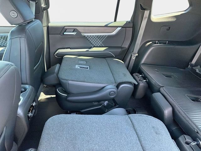 New 2026 GMC Acadia Denali w/ Super Cruise Package image 12