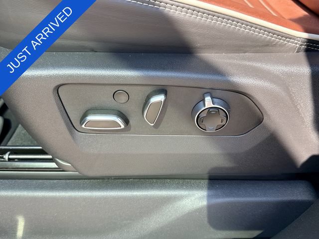 Used 2025 GMC Sierra 1500 Denali Ultimate image 12