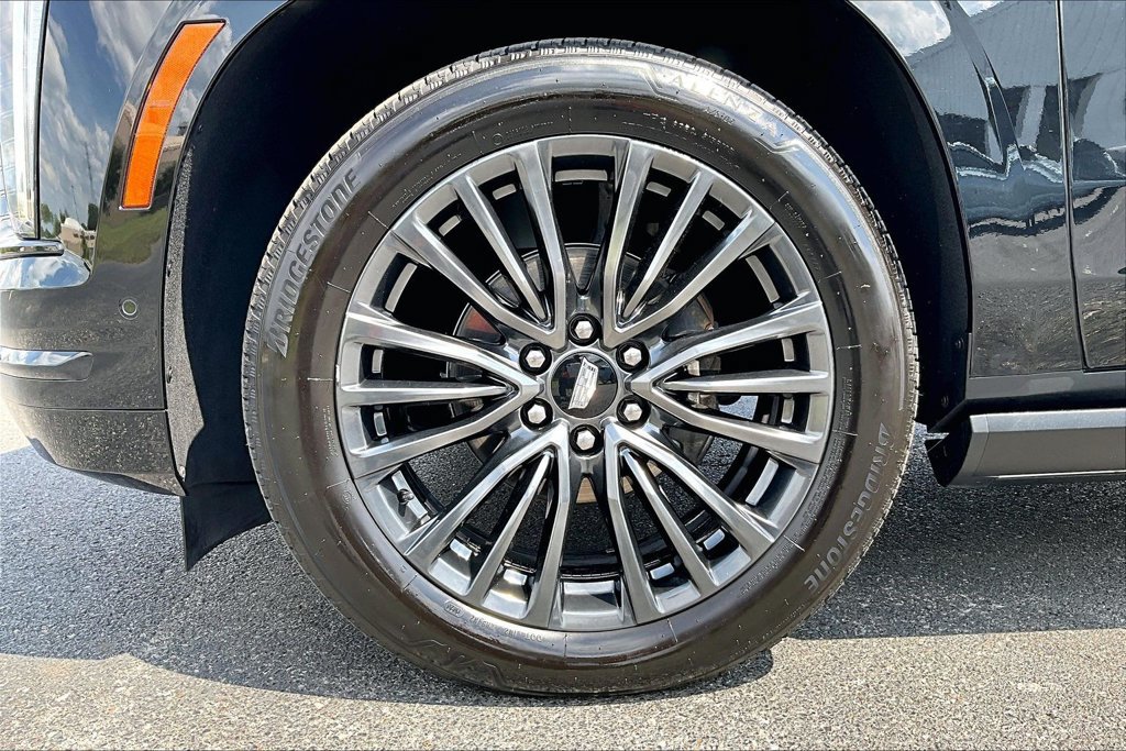 Used 2025 Cadillac Escalade Sport Platinum AWD/4WD image 36