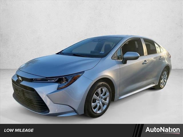 Used 2025 Toyota Corolla LE image 1