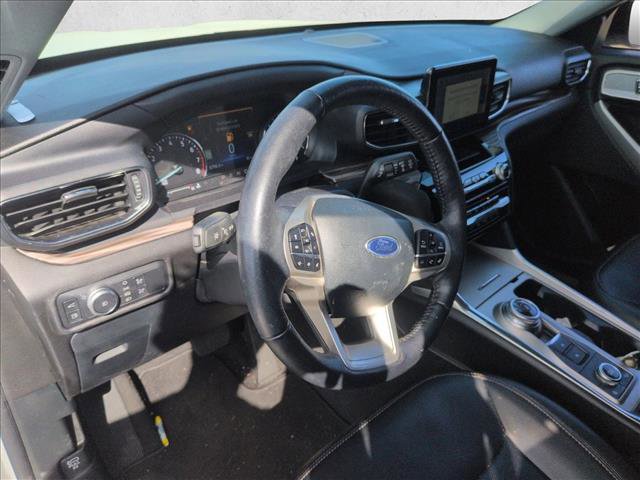 Used 2022 Ford Explorer Limited image 6