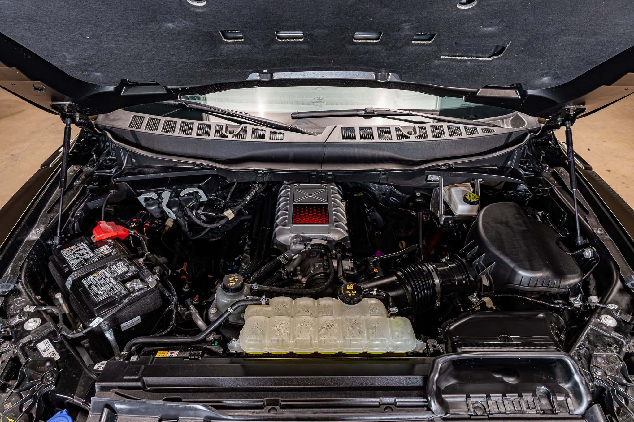 Used 2025 Ford F150 Raptor w/ Equipment Group 803A Raptor R image 34