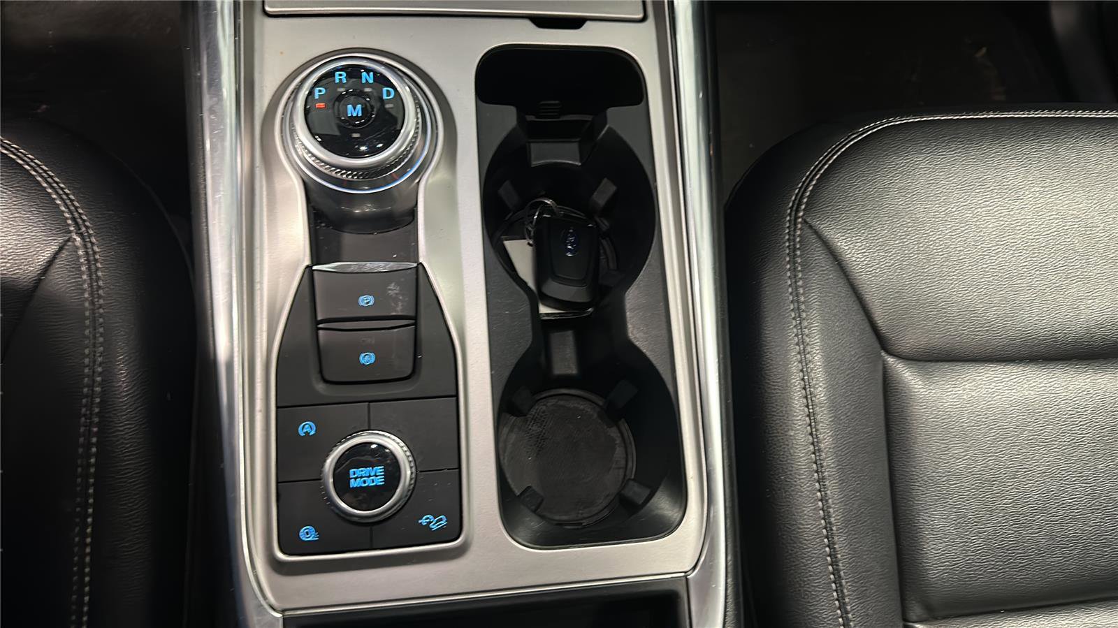 Used 2020 Ford Explorer XLT w/ Equipment Group 202A image 20