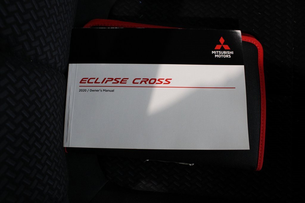 Used 2020 Mitsubishi Eclipse Cross ES image 12