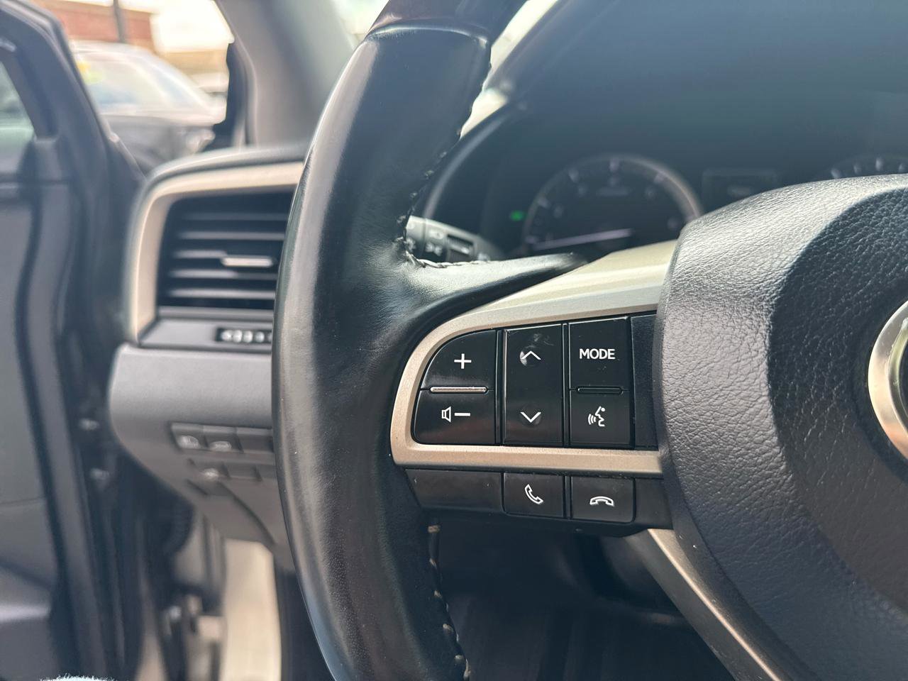 Used 2017 Lexus RX 350 FWD w/ Premium Package image 19