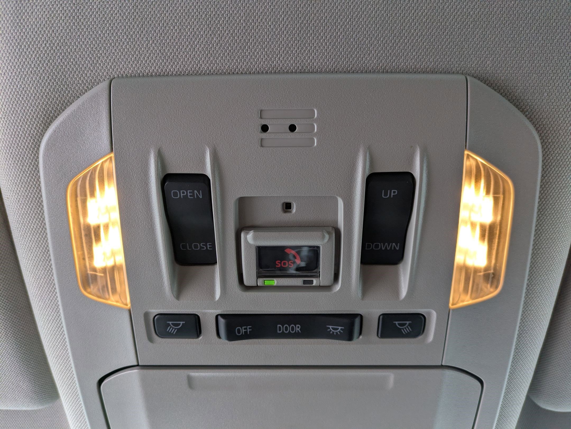 Used 2023 Toyota Highlander Limited image 14