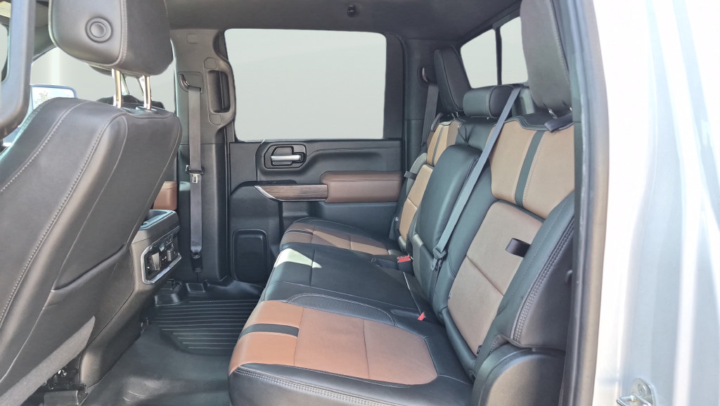 Used 2022 Chevrolet Silverado 2500 High Country w/ Z71 Off-Road Package AWD/4WD image 25