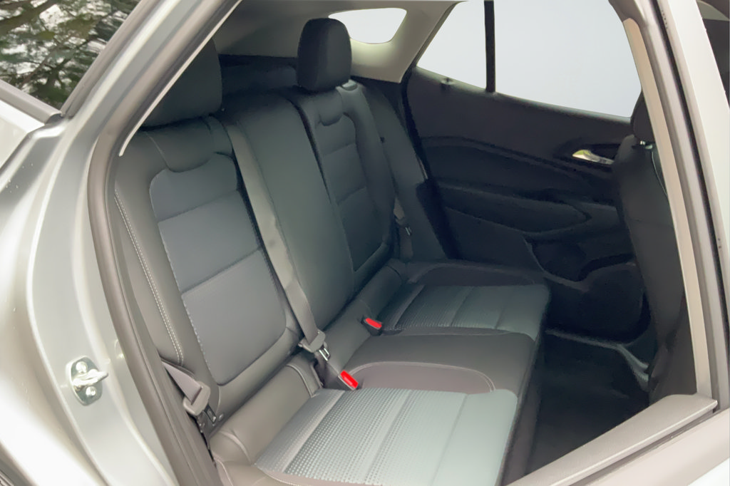 New 2026 Chevrolet Trax LT FWD image 19