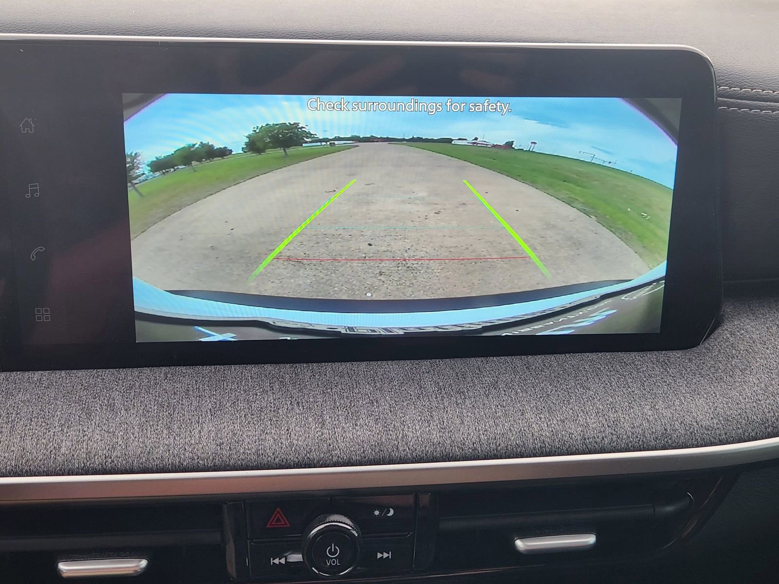 New 2026 Nissan Kicks SV image 17