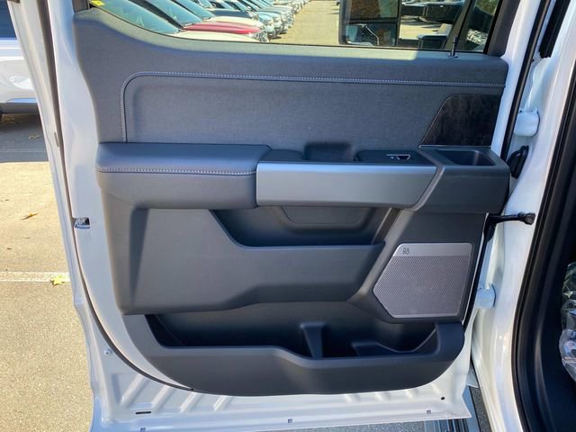 New 2026 Ford F350 Lariat w/ Black Appearance Package image 8