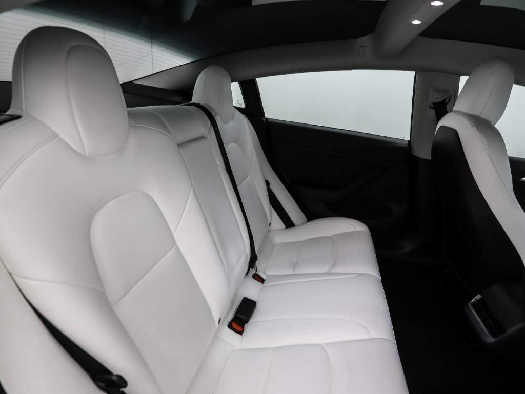Used 2022 Tesla Model 3 Long Range AWD/4WD image 25