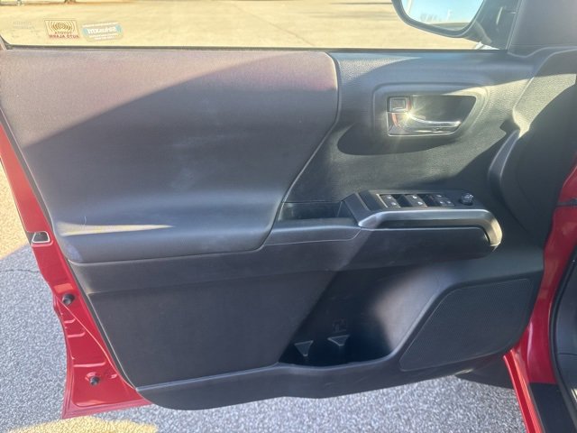 Used 2019 Toyota Tacoma TRD Off-Road image 20