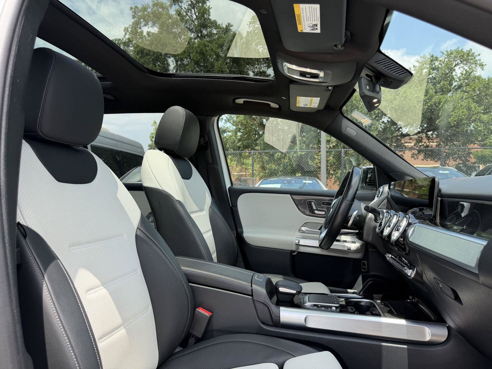 Certified 2022 Mercedes-Benz GLB 250 image 30