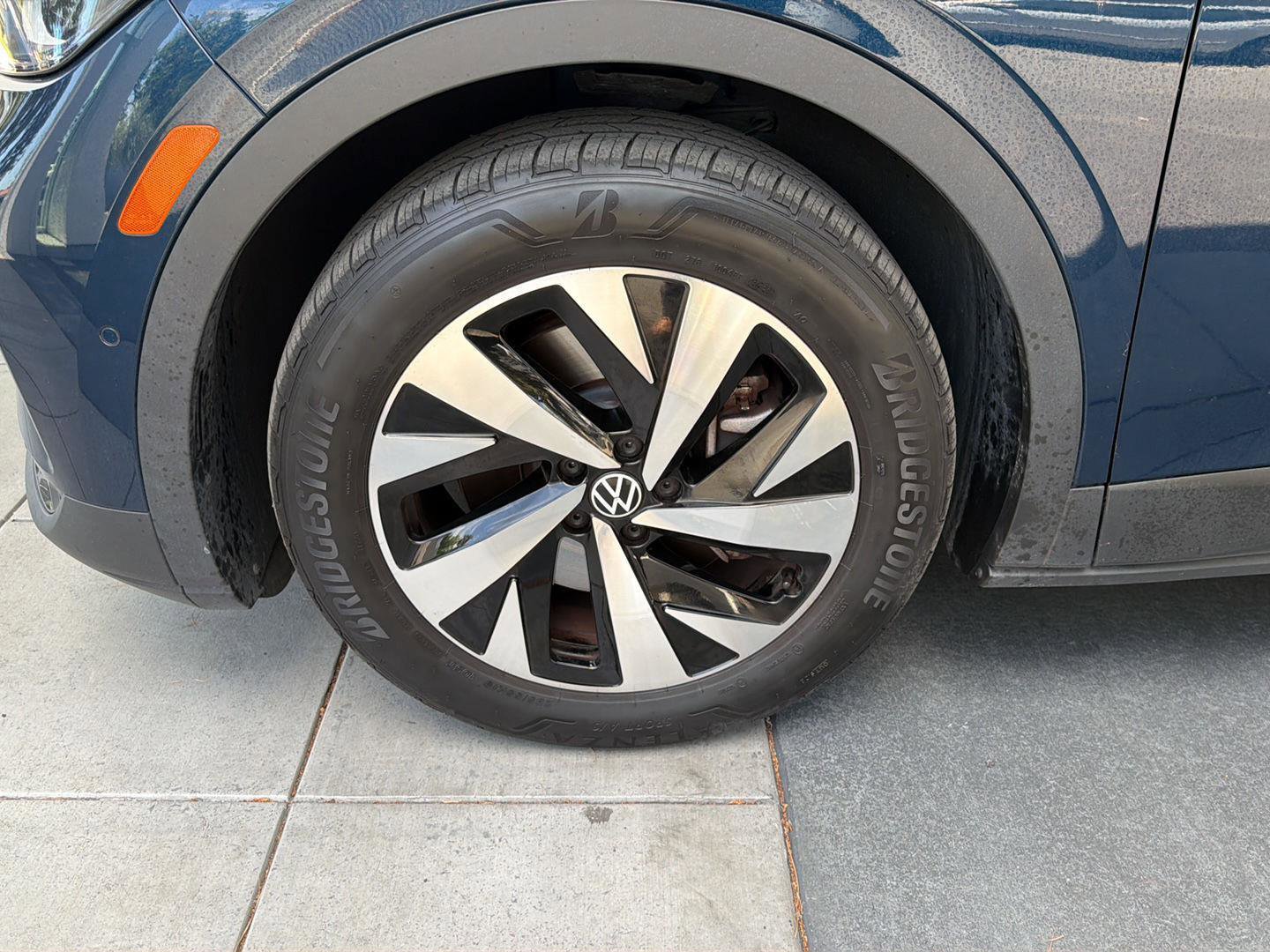 Used 2023 Volkswagen ID.4 Pro RWD image 11