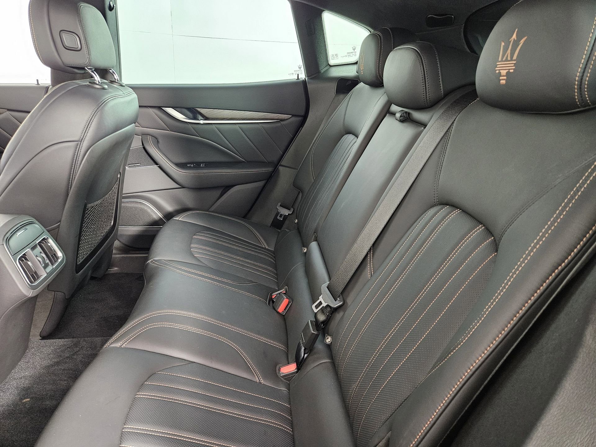 Used 2022 Maserati Levante Modena AWD/4WD image 36