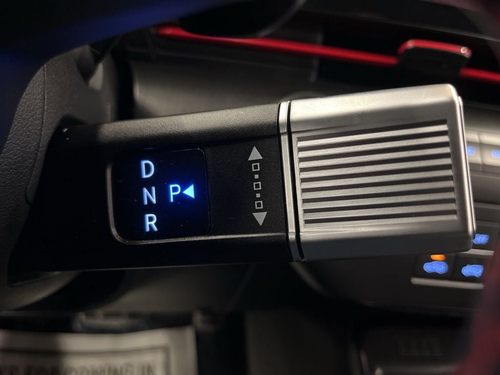 Used 2025 Hyundai Kona N Line image 28