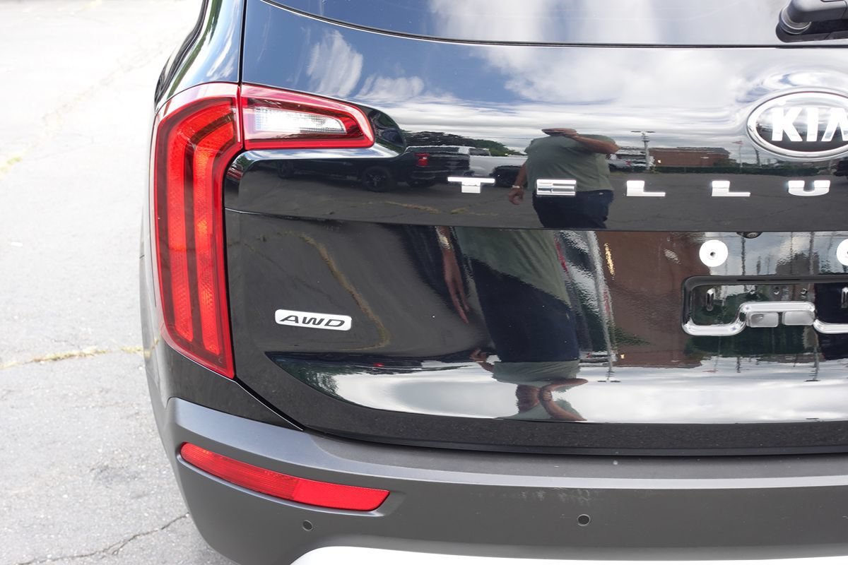 Used 2020 Kia Telluride LX AWD/4WD image 12