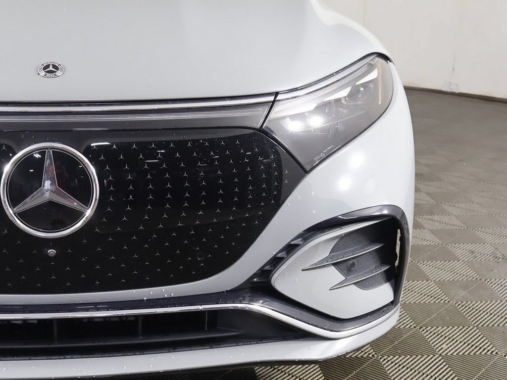 Used 2023 Mercedes-Benz EQS 580 4MATIC SUV image 17