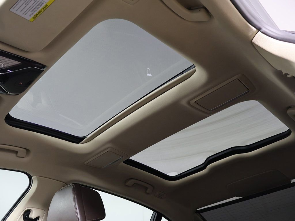 Used 2021 BMW 740i xDrive w/ Premium Package image 23