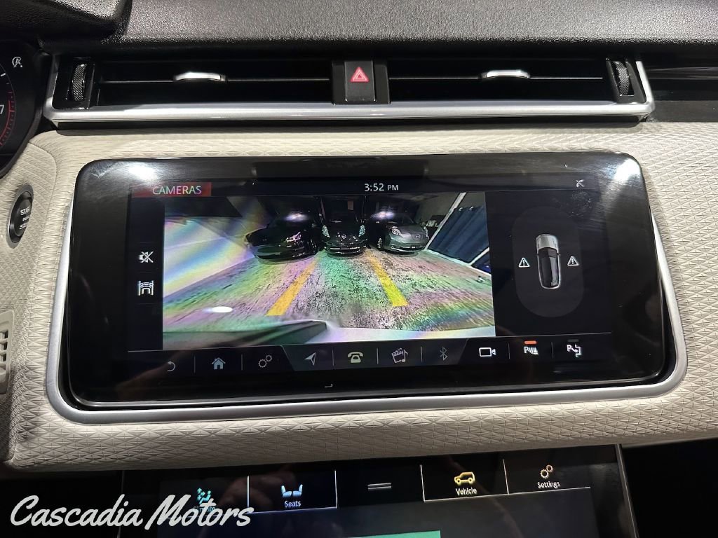 Used 2019 Land Rover Range Rover Velar R-Dynamic SE image 16