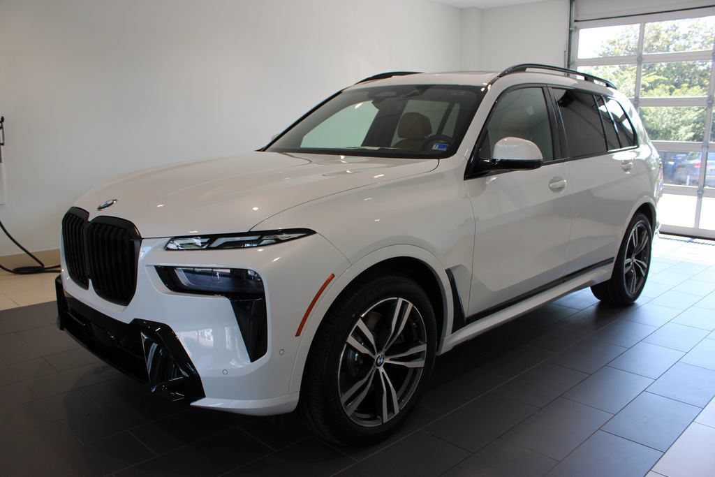 New 2027 BMW X7 xDrive40i w/ M Sport Package AWD/4WD image 11