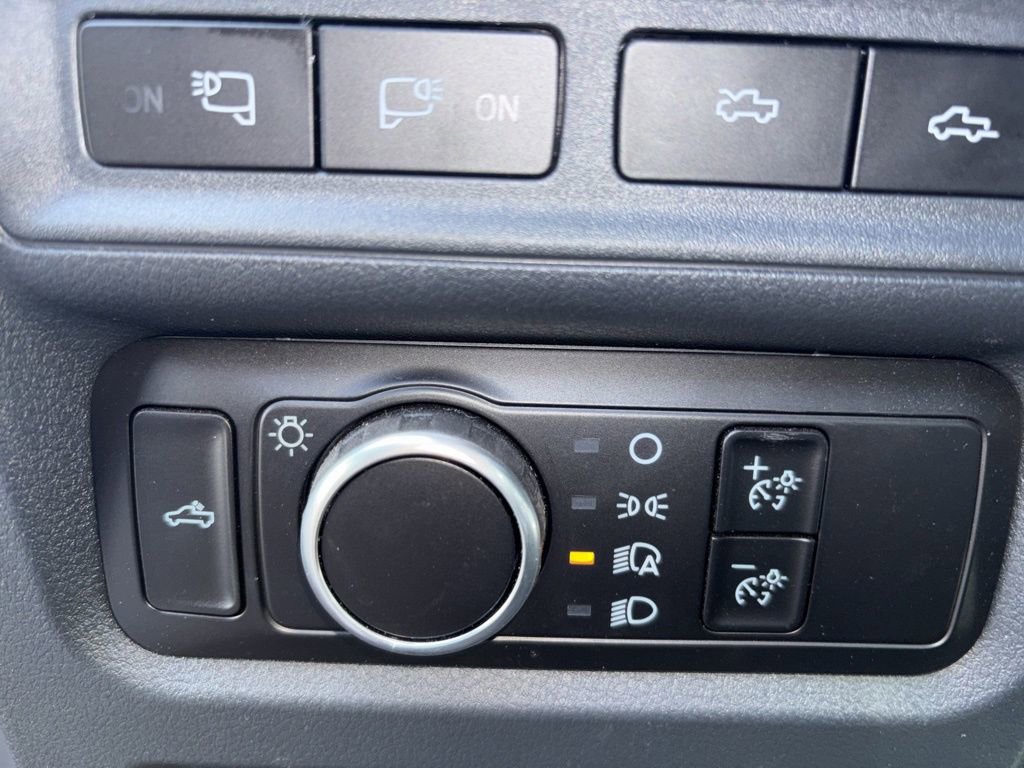 Used 2023 Ford F150 Lightning Lariat image 15