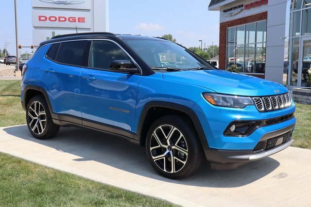 New 2025 Jeep Compass Limited image 3