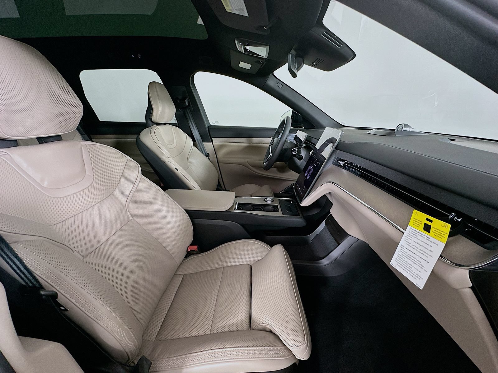New 2026 Volvo EX90 Ultra AWD/4WD image 45
