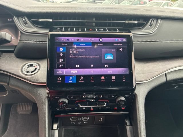Used 2025 Jeep Grand Cherokee L Limited w/ Luxury Tech Group II RWD image 25