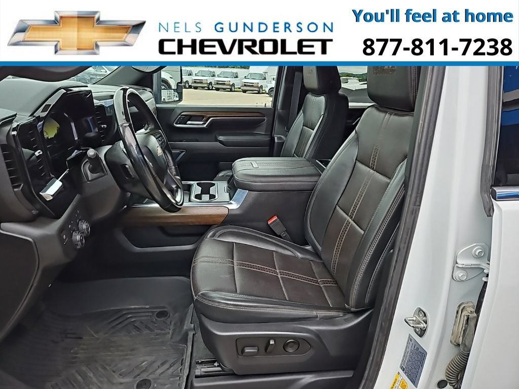 Used 2024 Chevrolet Silverado 3500 High Country w/ Z71 Off-Road Package AWD/4WD image 17