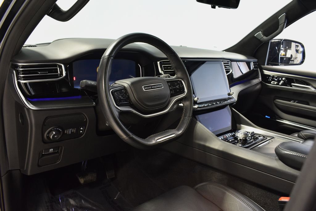 Used 2023 Jeep Grand Wagoneer Series II w/ Quick Order Packagew 28T image 3