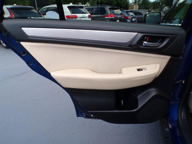 Used 2016 Subaru Outback 2.5i Premium AWD/4WD image 17