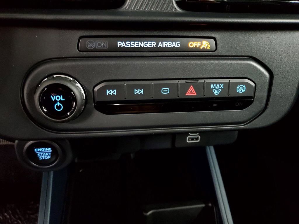 New 2025 Ford Maverick XLT w/ XLT Luxury Package image 18