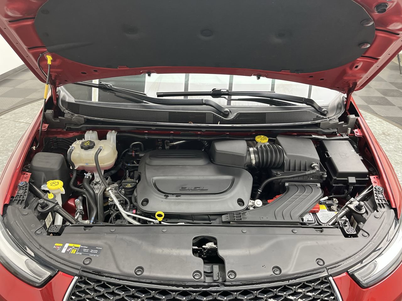 Used 2025 Chrysler Pacifica Select FWD image 27