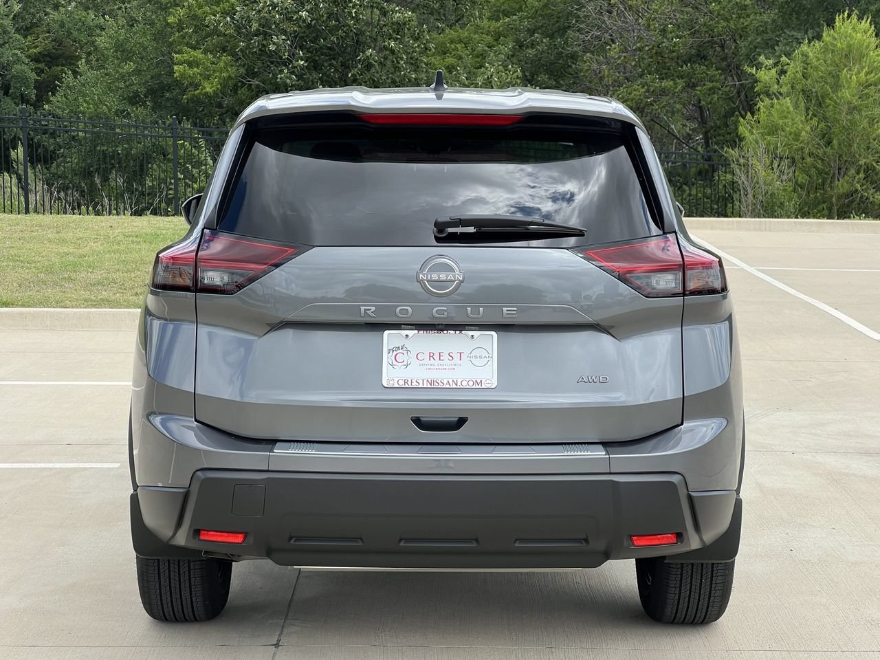 Used 2026 Nissan Rogue SV AWD/4WD image 4