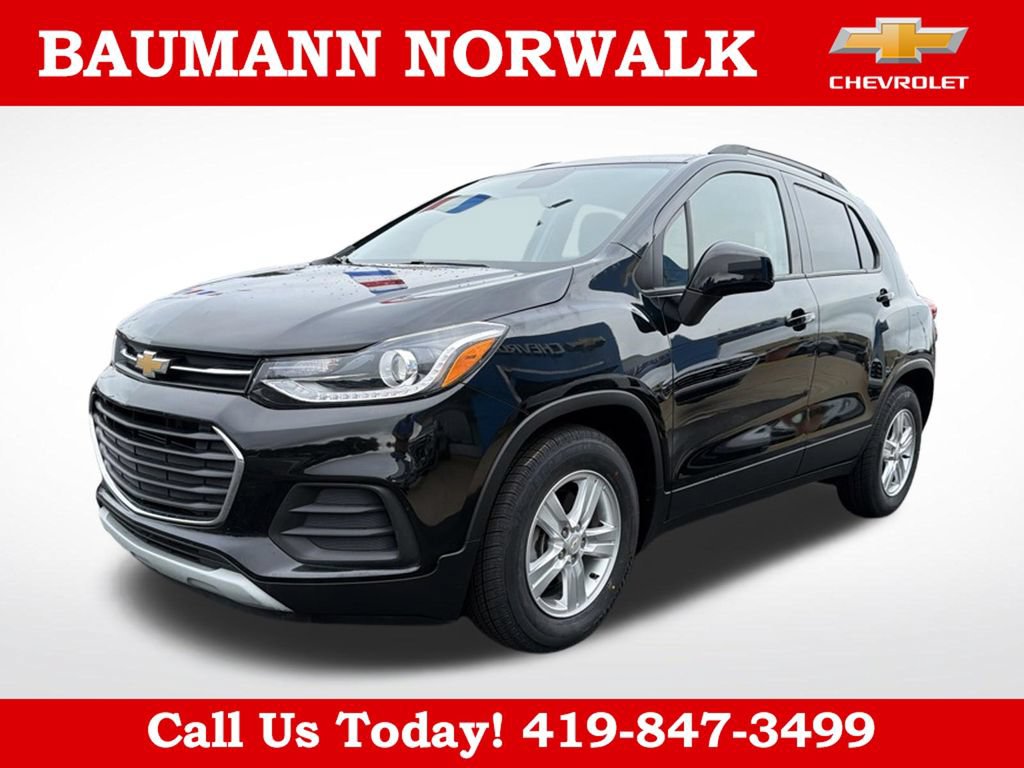 Used 2022 Chevrolet Trax LT w/ LT Convenience Package FWD image 3