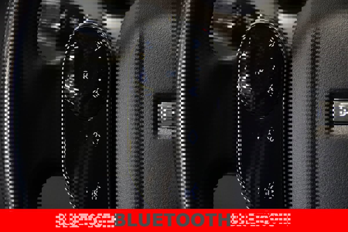 Used 2020 Land Rover Discovery Sport S image 13