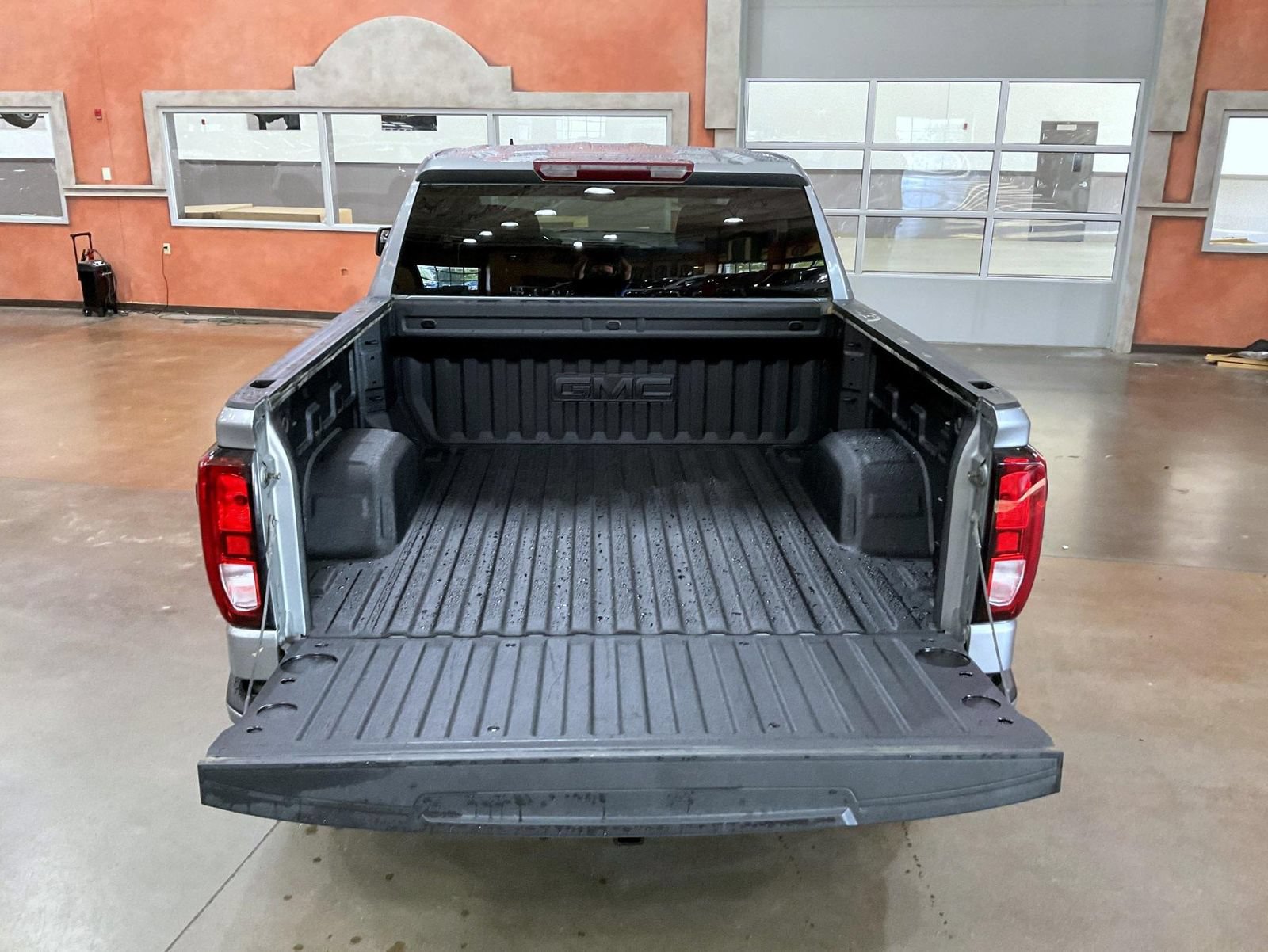 Certified 2024 GMC Sierra 1500 Elevation w/ X31 Off-Road Package AWD/4WD image 22