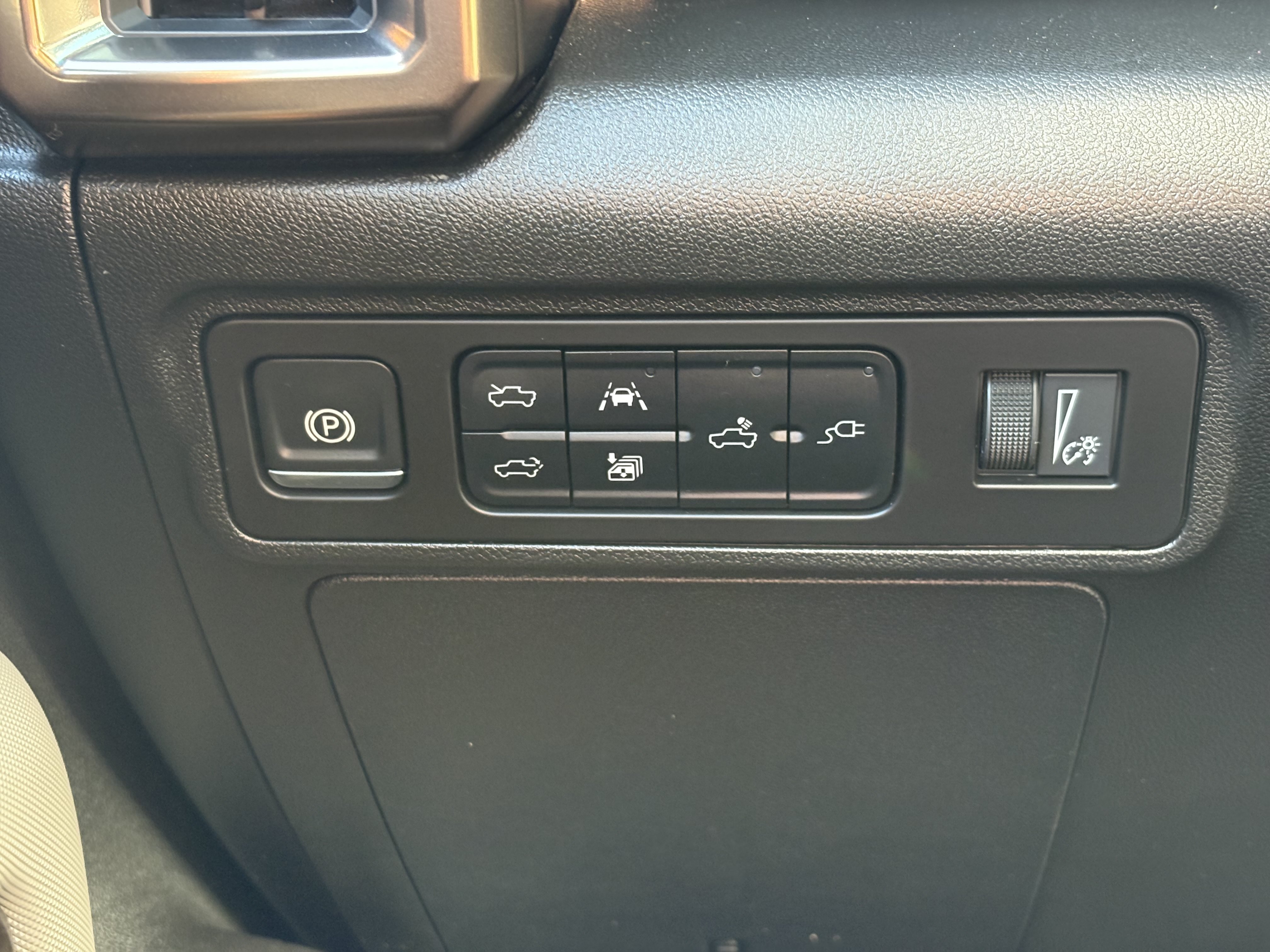 Used 2025 GMC Hummer EV 2X AWD/4WD image 27