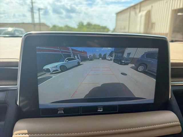 Used 2021 Chevrolet Suburban Premier RWD image 27