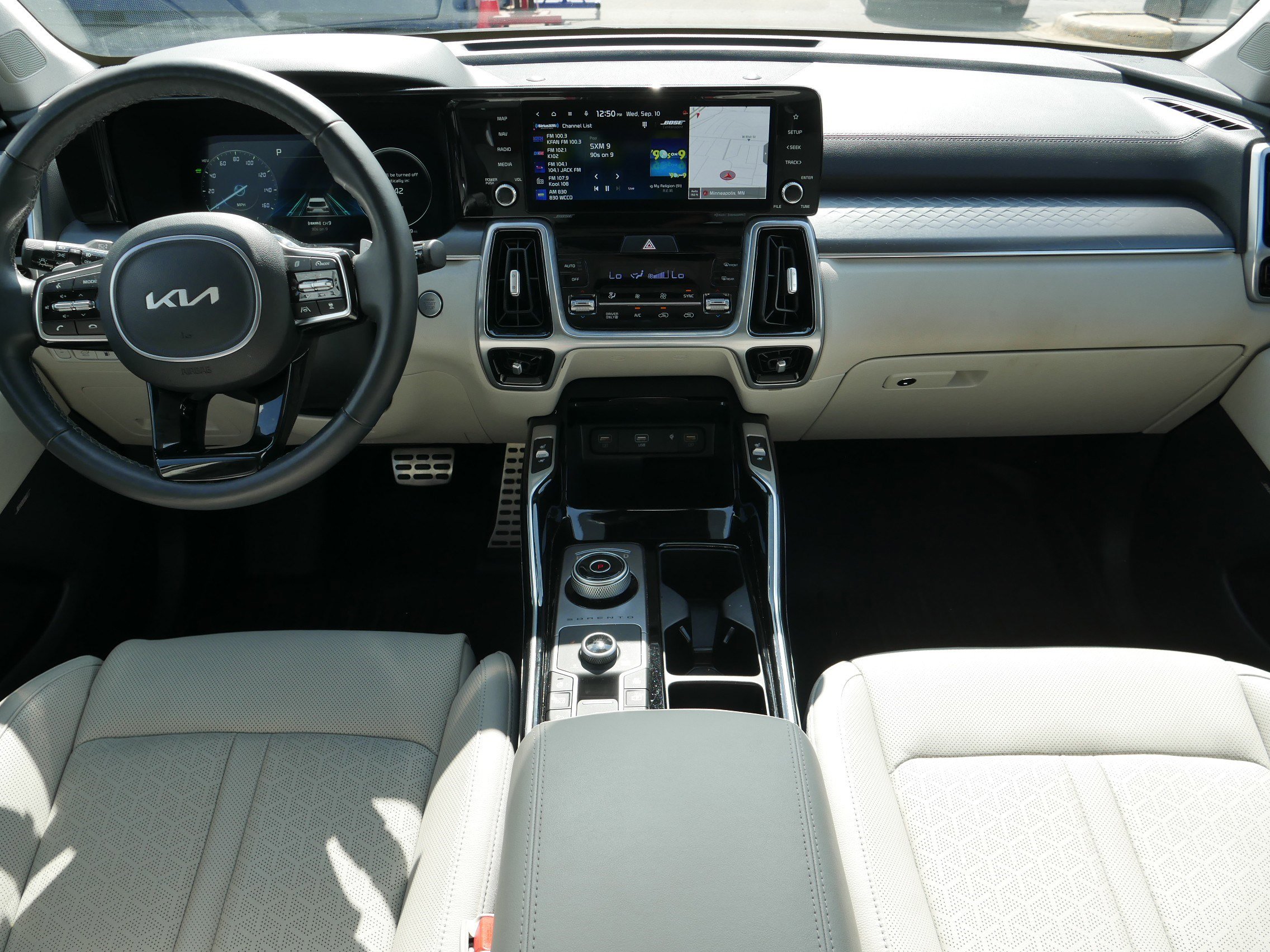 Certified 2024 Kia Sorento SX Prestige image 10