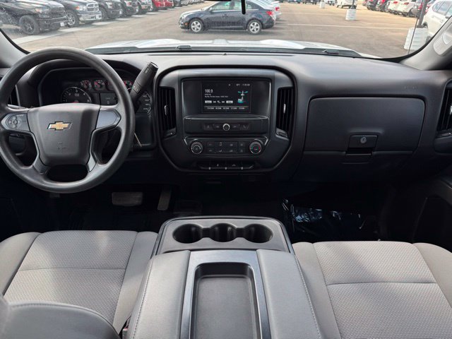 Used 2018 Chevrolet Silverado 1500 Custom w/ Custom Convenience Package AWD/4WD image 7