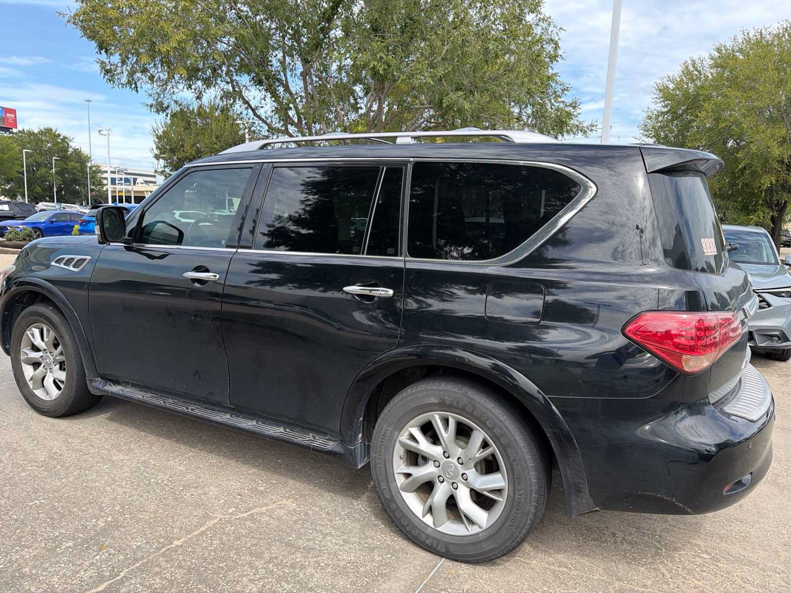 Used 2013 INFINITI QX56 2WD w/ Theater Pkg image 3