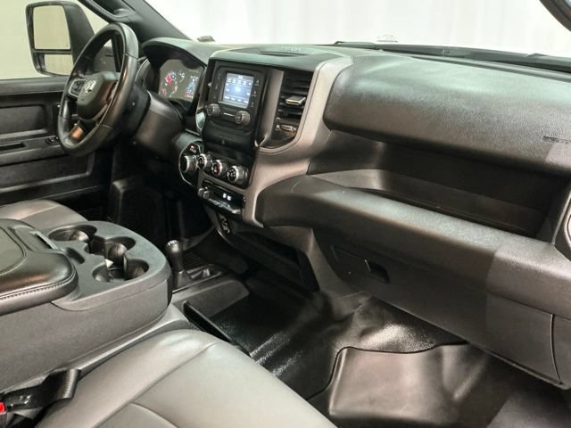 Used 2024 RAM 2500 Tradesman w/ Chrome Appearance Group AWD/4WD image 19