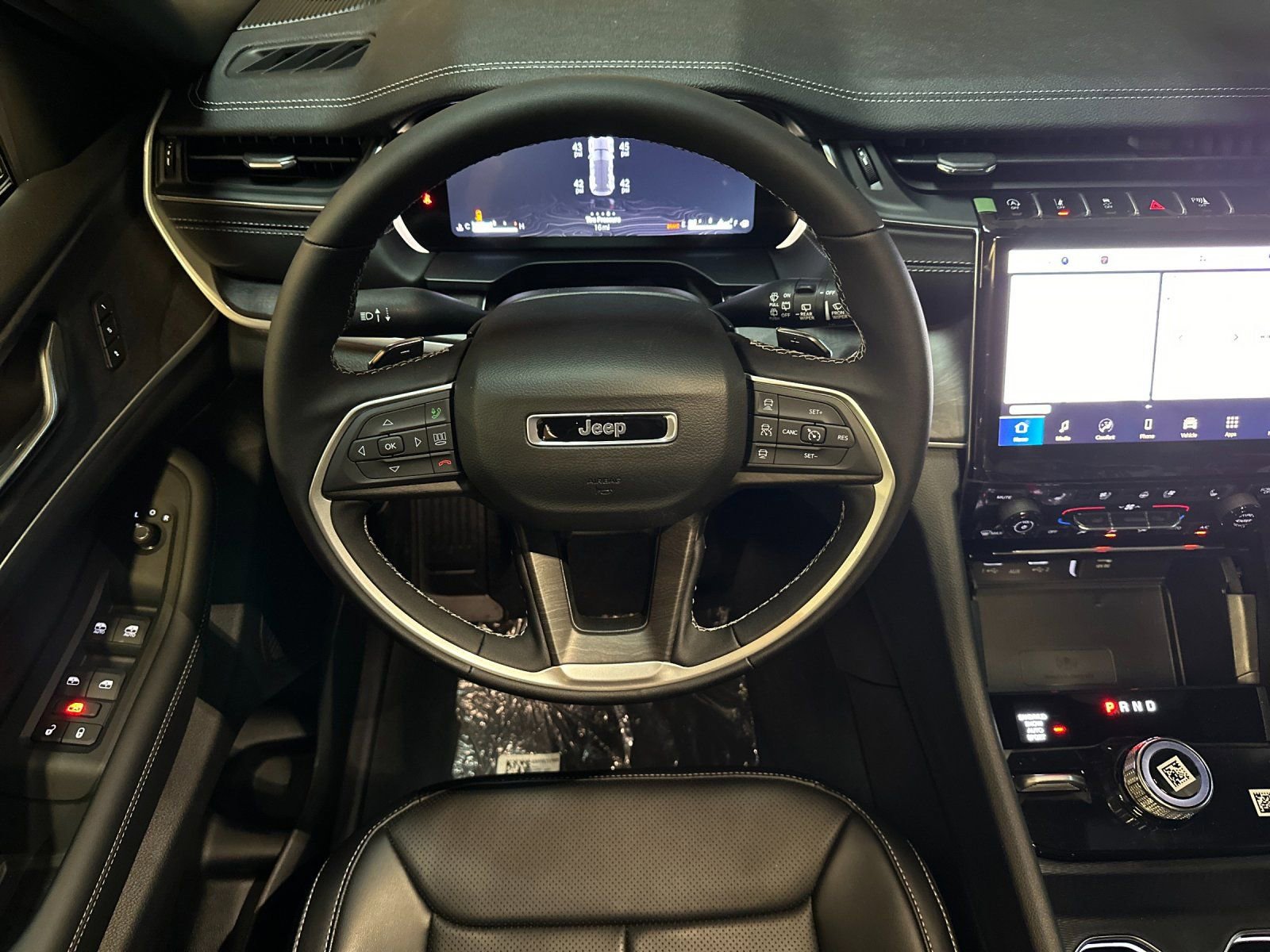 New 2025 Jeep Grand Cherokee Limited image 13