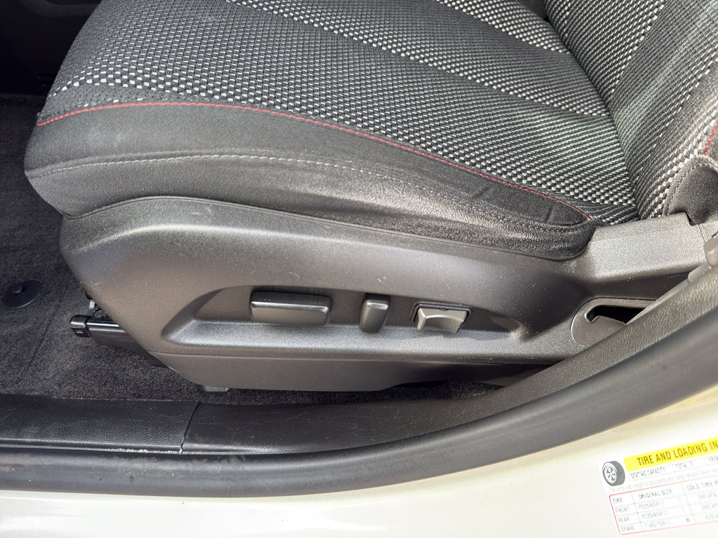 Used 2016 Chevrolet Equinox LT w/ Convenience Package image 15