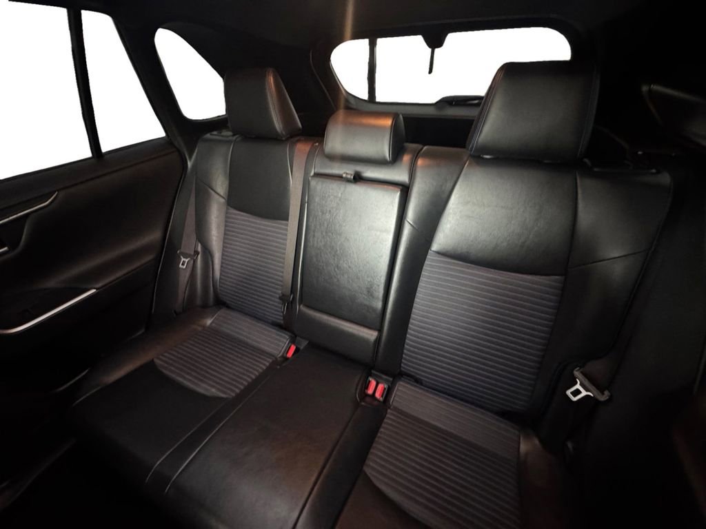 Used 2020 Toyota RAV4 XSE image 15