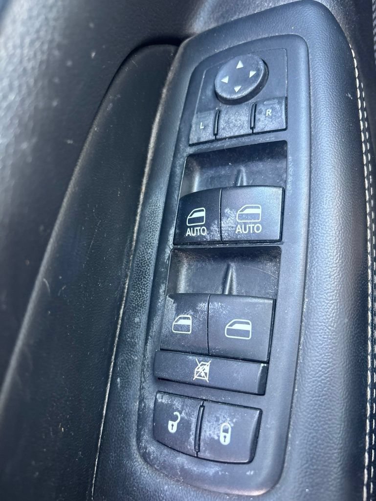 Used 2017 Jeep Grand Cherokee Limited AWD/4WD image 15