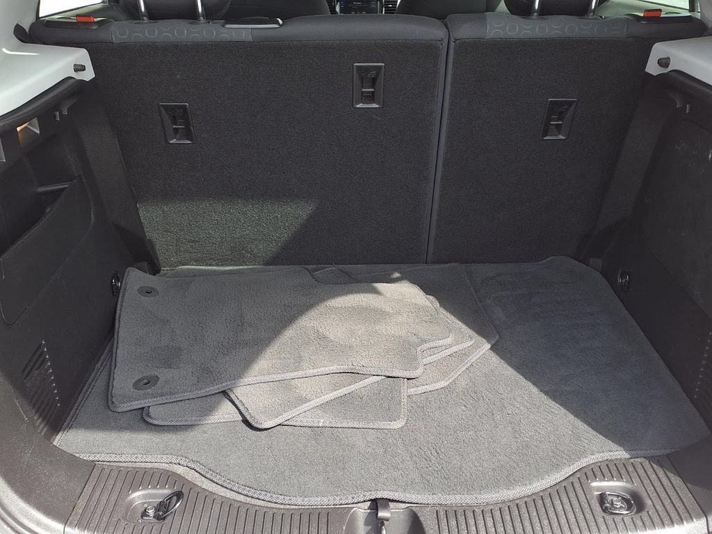 Used 2020 Chevrolet Trax LS FWD image 8