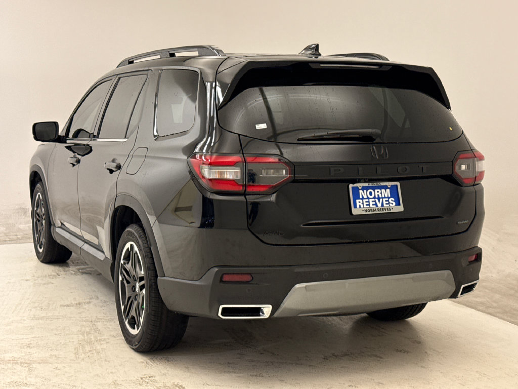 New 2026 Honda Pilot Touring image 7